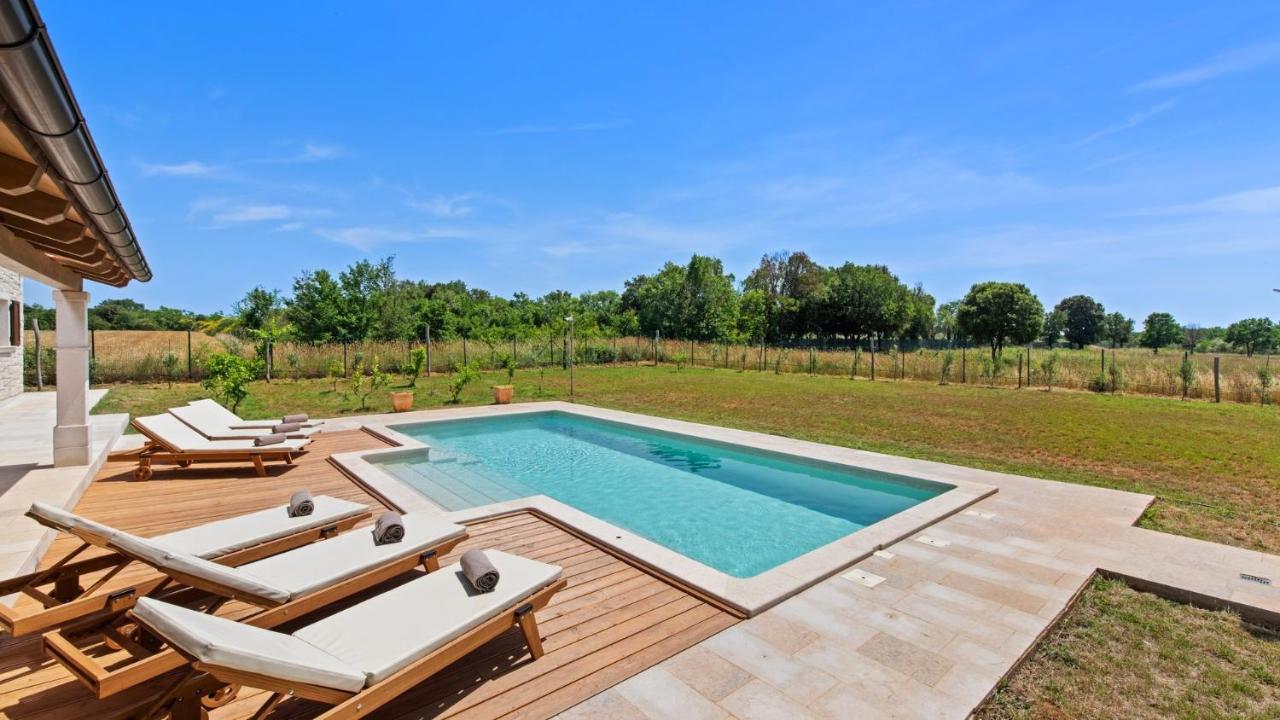 Villa Campagna Galižana Buitenkant foto